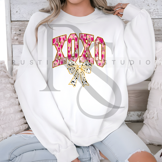 Hugs & Kisses Crewneck Valentines Day Sweatshirt