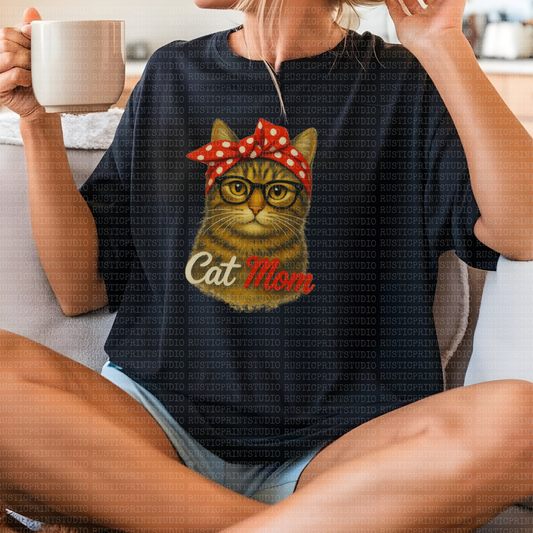 Cat Mom T-Shirt Unisex Graphic Tee Cute Cat Mama Shirt