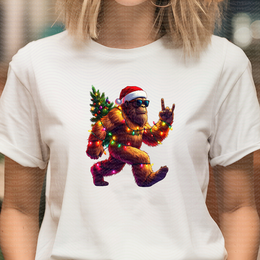 Christmas T-Shirt Vintage Xmas Shirt Bigfoot T-Shirt